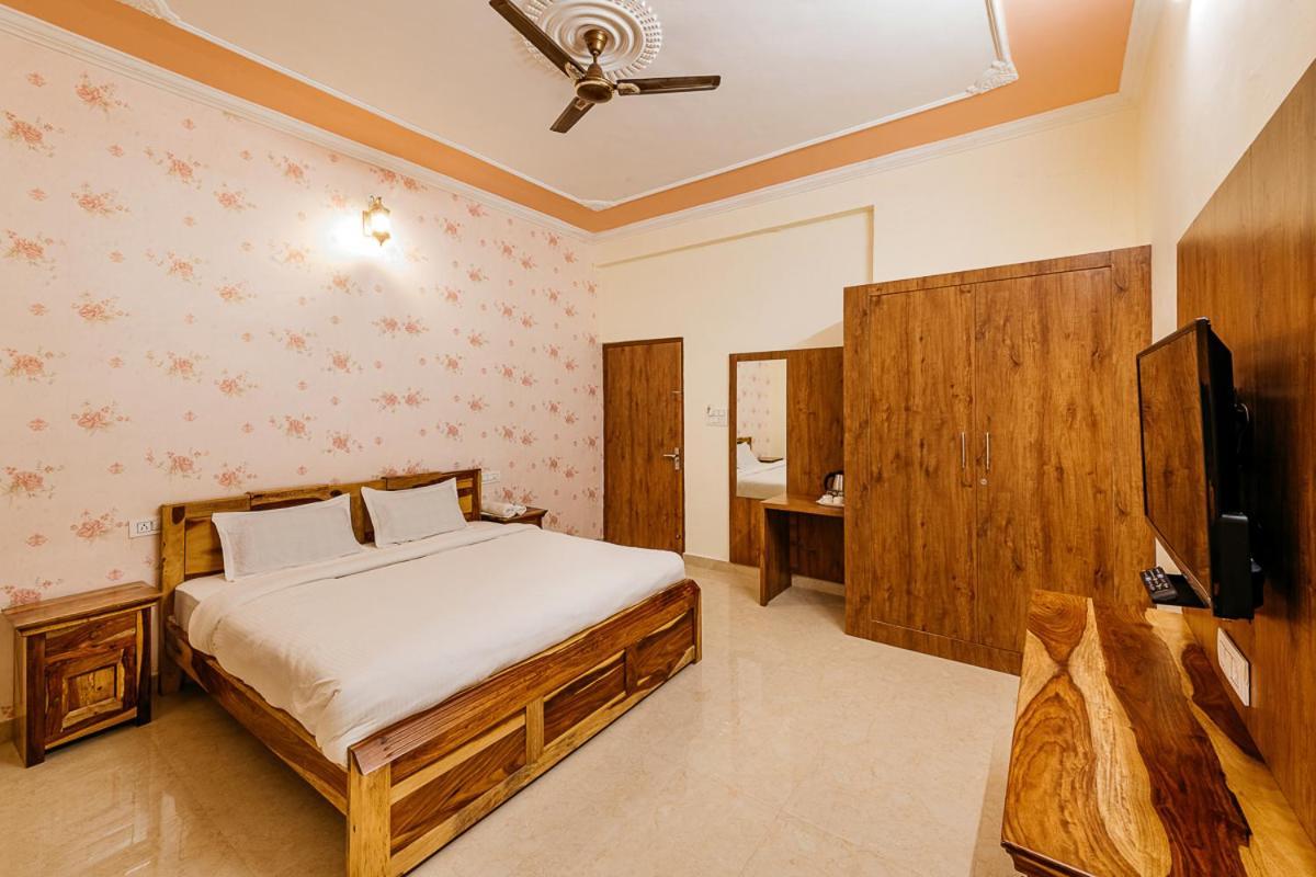 Aditya Palace 布什格尔 外观 照片