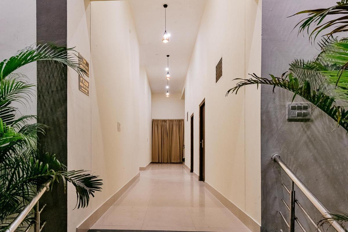 Aditya Palace 布什格尔 外观 照片
