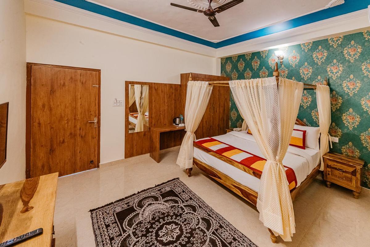 Aditya Palace 布什格尔 外观 照片