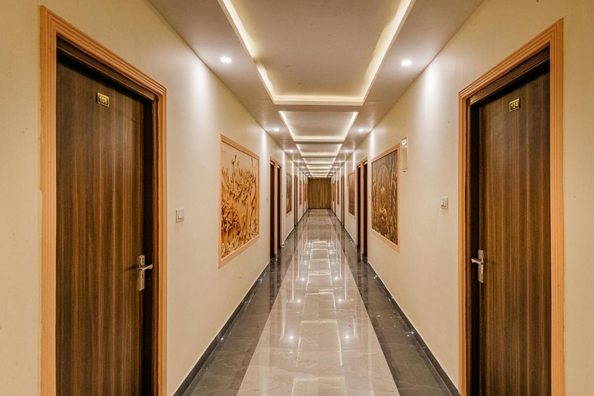 Aditya Palace 布什格尔 外观 照片