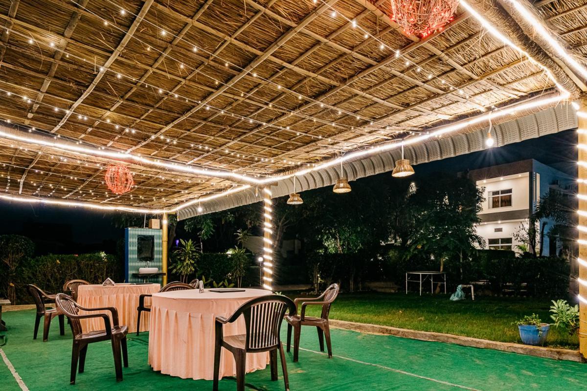 Aditya Palace 布什格尔 外观 照片